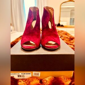 Vince Camino plum suede heel booties size 7.5